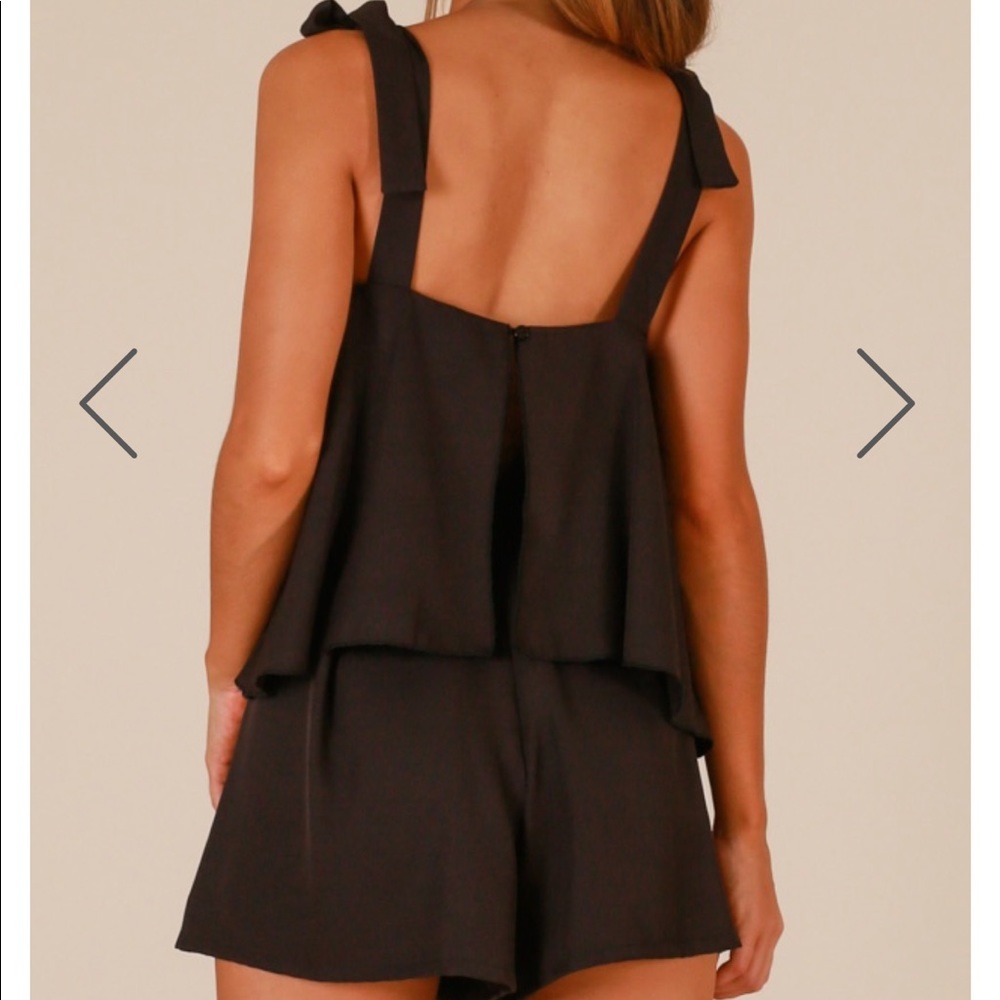 Showpo Black playsuit - Picture 4 of 7